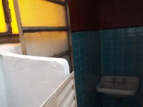 JUAN MANUEL DE ROSAS 1282 - DOS DORMITORIOS -