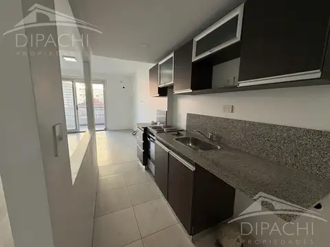 VENTA - 2 AMB EN AVELLANEDA CON PATIO Y BALCÓN
