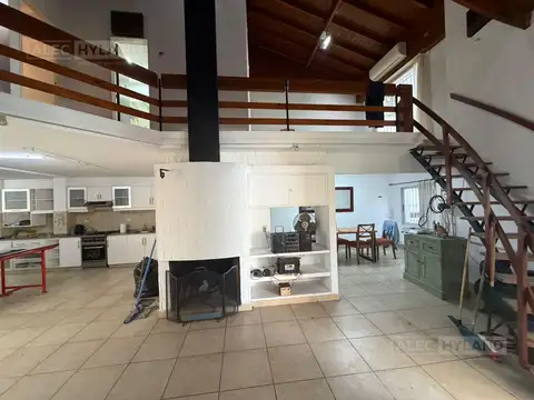 Depto Tipo Casa en Venta en Acassuso Vías  /  Libertador, USD 280.000