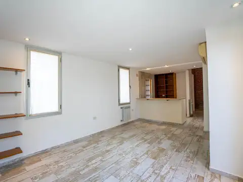 CASA DUPLEX EN VENTA EN GONNET LA PLATA