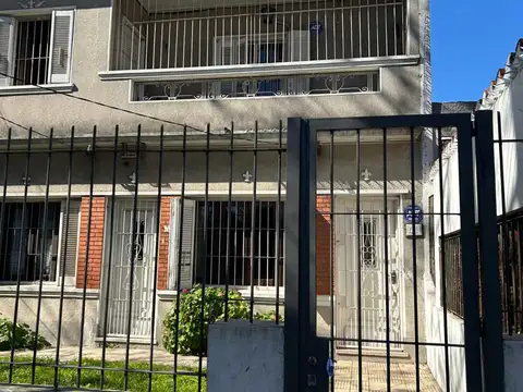 Laureles 700