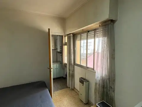 Falucho 2300, Piso 3