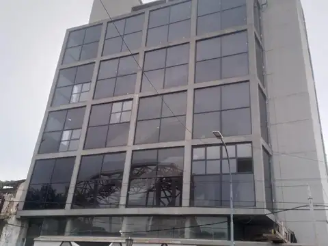 DISTRITO DE LAS ARTES- 1.750 M2 LA BOCA - UNICO 