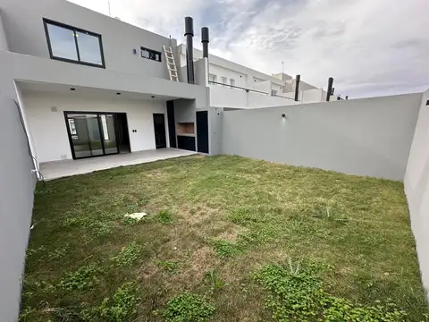 Dúplex a la venta Colinas de Manantiales a estrenar