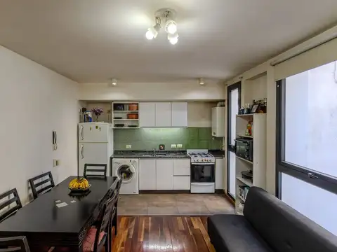 DEPARTAMENTO MONOAMBIENTE CON BALCON EN FLORES