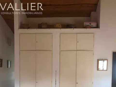 Sarmiento, Pilar 300