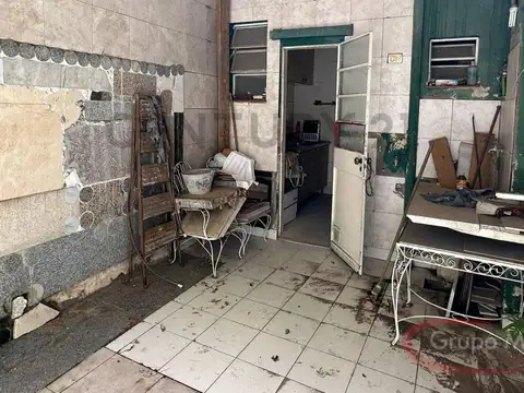 Simbron 3800, Piso 0