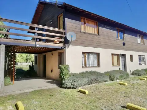 Muy lindo departamento de un ambiente de 28 m2 cubiertos en planta baja con cochera y patio.