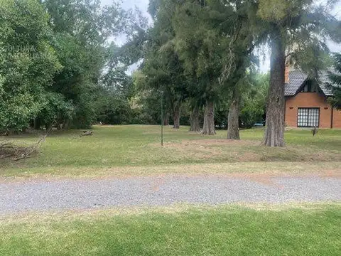 Club de Campo Los Quinchos, Pilar 0
