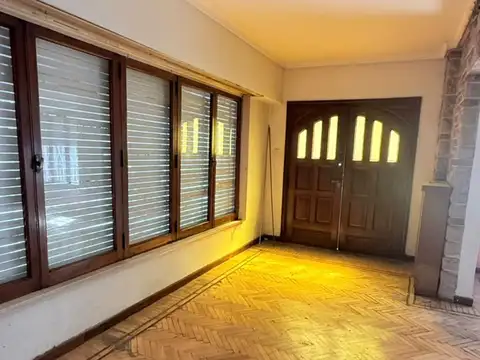 Av. Meeks 1000