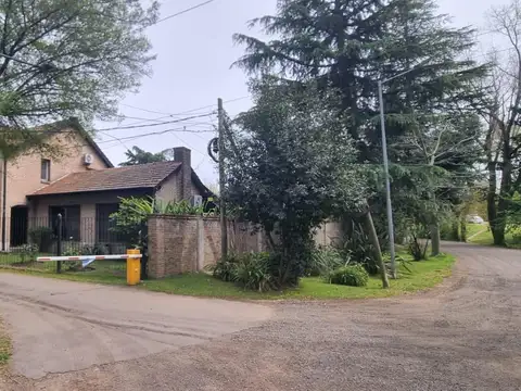 Casa 6 ambientes con 4 baños