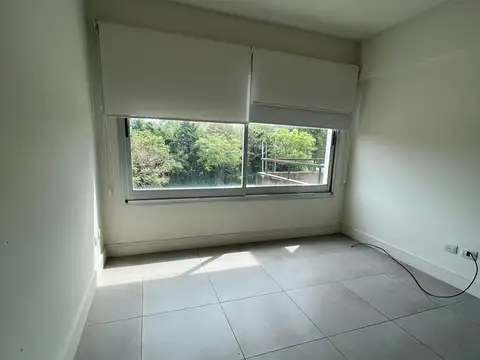 Avenida Benavidez 700