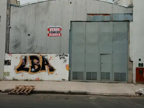 GALPON  ALQUILER/VENTA  FLORESTA LOGISTICA  DEPOSITO INDUSTRIA   A PASOS AV. JUAN B. JUSTO  ACC...