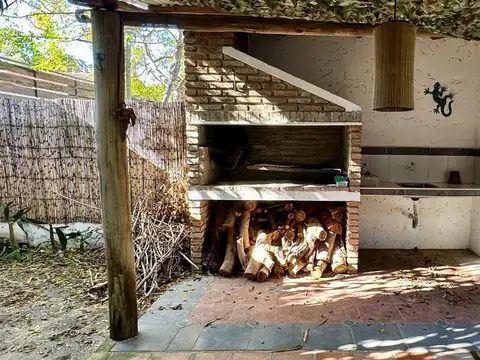 Venta Casa 1 Dormitorio Cuchilla Alta c/entrepiso