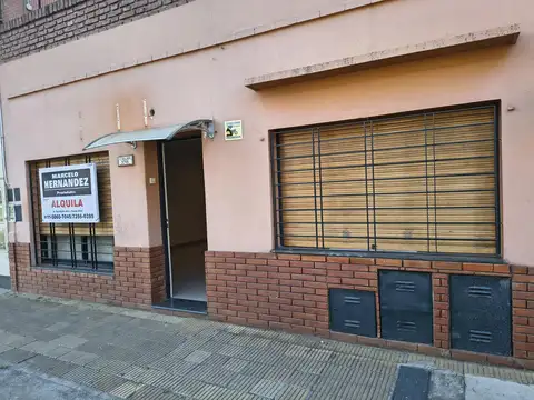 Depto Tipo Casa en Alquiler de 3 ambientes