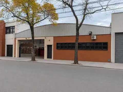 Venta Galpón 750 m2 en Villa Ortuzar