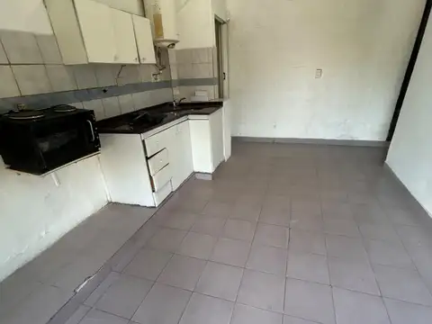 Depto Tipo Casa en Alquiler de 2 ambientes