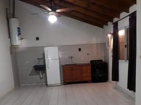 Depto Tipo Casa 2 ambientes con 1 baño