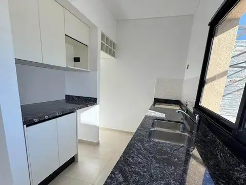 Duplex alquiler 2 dormitorios 1 baño con patio Quebrada de Manantiales