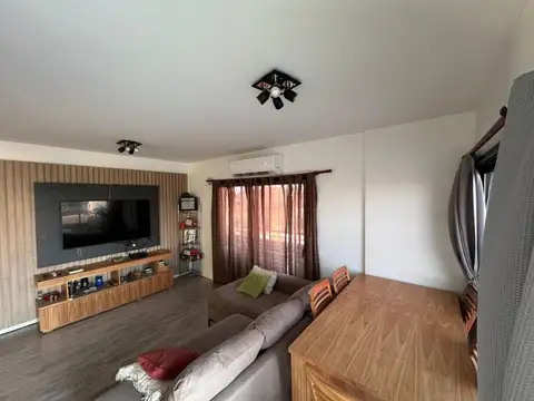 DEPARTAMENTO 3 AMB CON COCHERA Y TERRAZA PROPIA  