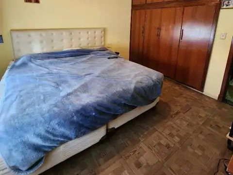 CASA PH EN VENTA LOS ANDES 1300 BERNAL