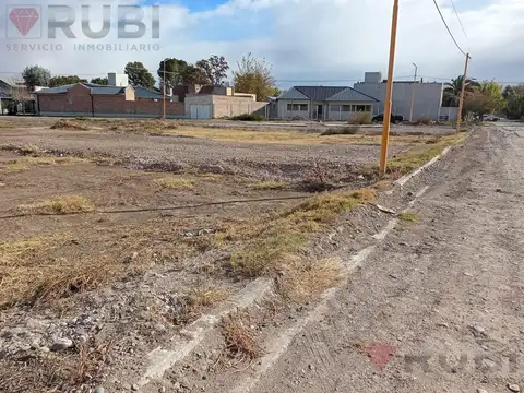 Terreno en Venta 30  mts Fondo