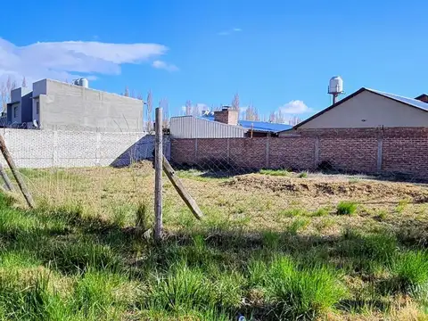 TERRENO EN ESQUINA Bº ALTOS DE CONEA -  PLOTTIER