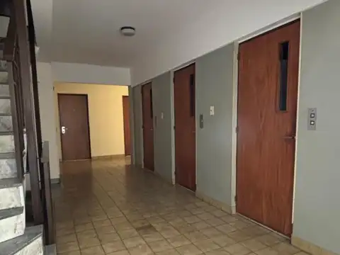 San Luis 900, Piso 09