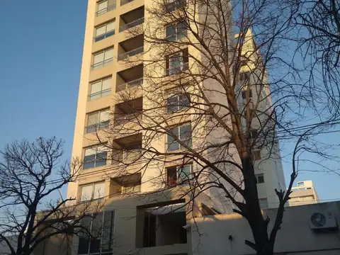 Departamento de 2 dormitorios en alquiler en La Plata sobre Calle 41 [Cod: 7450-125]