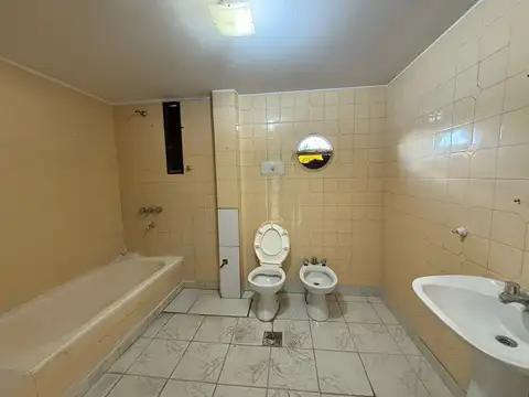 AV TRATADO DE PILAR 100