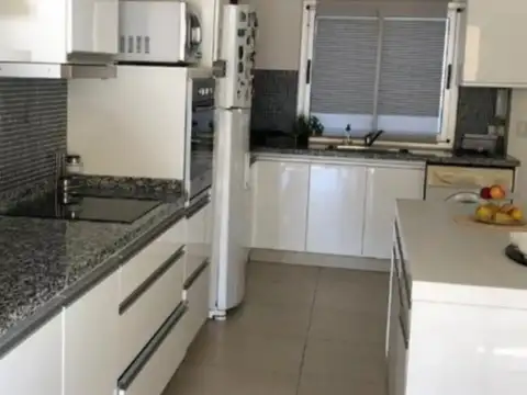 Departamento en Alquiler en Villa Ballester, $ 2.700.000