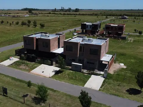 Suipacha y Caesar Juan