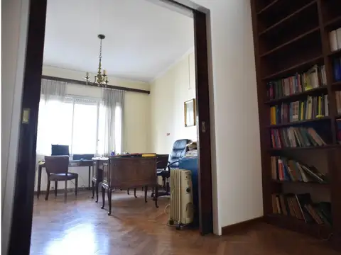 Oficina en Venta 70 años