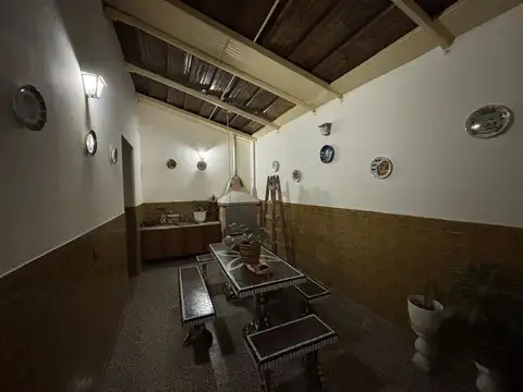 VENTA PH 5 AMBIENTES CON LOCAL ZONA UADE