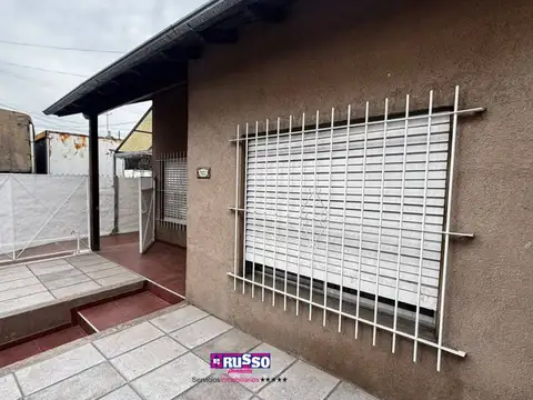 Depto Tipo Casa en Alquiler de 2 dormitorios
