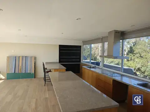 Depto Tipo Casa 5 ambientes con 2 baños