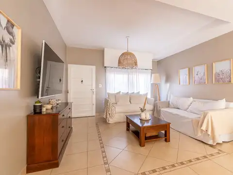 Depto Tipo Casa en Venta de 4 dormitorios