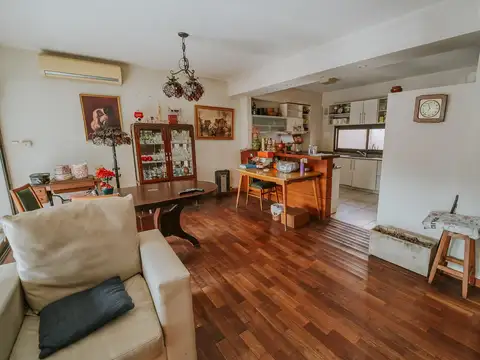 Departamento 7 ambientes con 3 baños