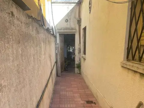 Casa multifamiliar 4 dormitorios patio cochera