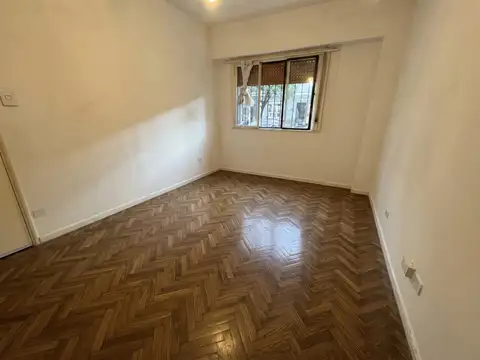 Avenida Hipólito Yrigoyen 4000