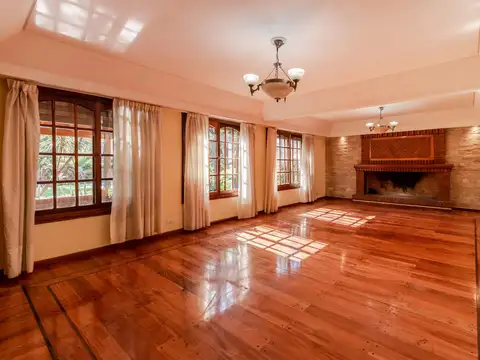 Casa en Alquiler al Este