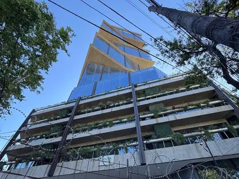 Oficina en edificio Qiub Juan B. Justo y Honduras