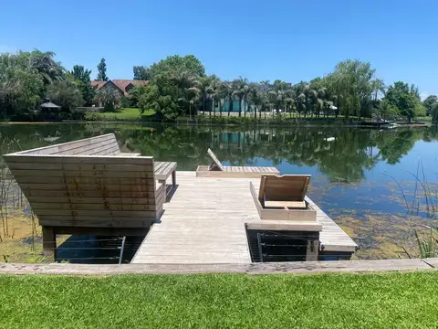 Casa en Los Castores. Alquiler Verano. Enero.