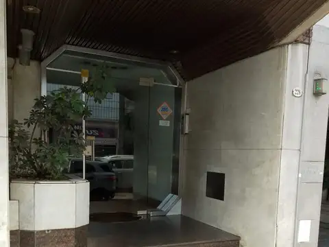 san pedrito 200 al frente c0n balcones aterrazados hermosa vista  es un 5 piso el edificio tiene salon de fiesta y bauleras individuales