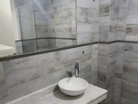 Departamento en Alquiler en Floresta, $ 360.000