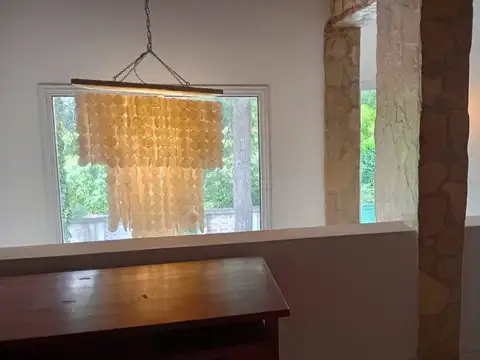 Casa en Alquiler en La Bota, $ 1.900