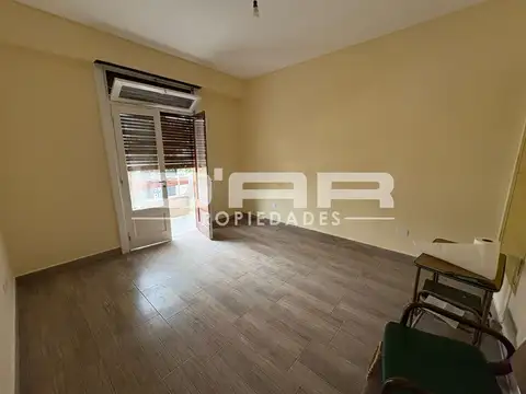 Montiel 1500, Piso 1