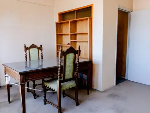 Oficina en Venta 77 años