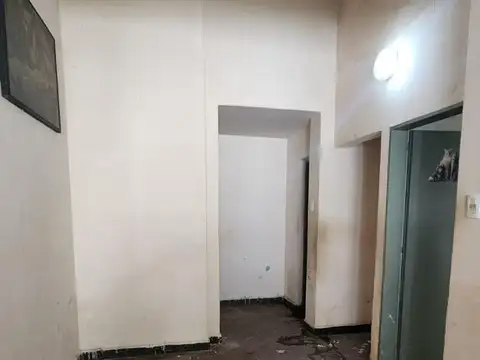 Casa en Rosario- VENTA- CASA DE PASILLO MAS LOCALES-NECOCHEA 3200