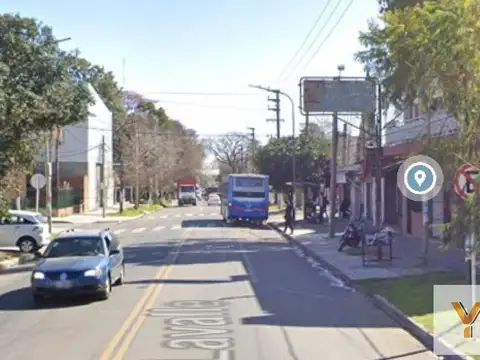 Avenida General Lavalle e/ Mansilla y Magaldi